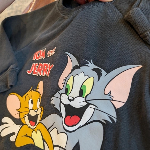H&M Tom+Jerry sweater - Picture 2 of 2